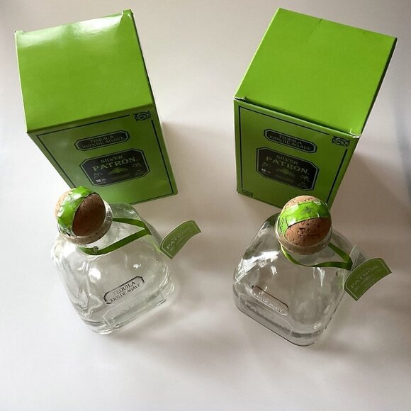 2 PATRON SILVER TEQUILA BOTTLES, GLASS 750 ML WITH BOXES - Picture 3 of 5